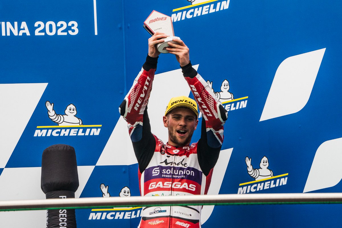 AsparTeam's tweet photo. Primer podio para @jakedixonracing y el @SolunionSeguros GASGAS #AsparTeam
🇪🇸 📰 | https://t.co/aQ4rns057G https://t.co/oKEcCBlzqa