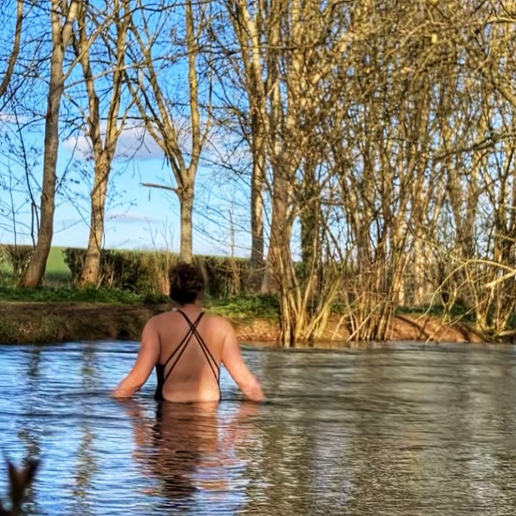 myswimpod's tweet photo. Is there a nicer end to the week than a sun socked dip in the local river? https://t.co/DtTgqcSlRN