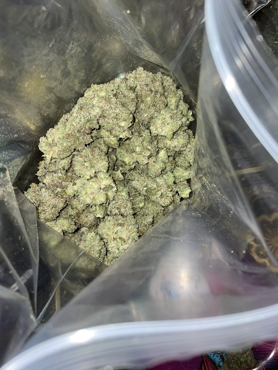 chief420247's tweet photo. It pharmacy Sunday… the #triangleOG is super #flame https://t.co/cL3zAH3vlr