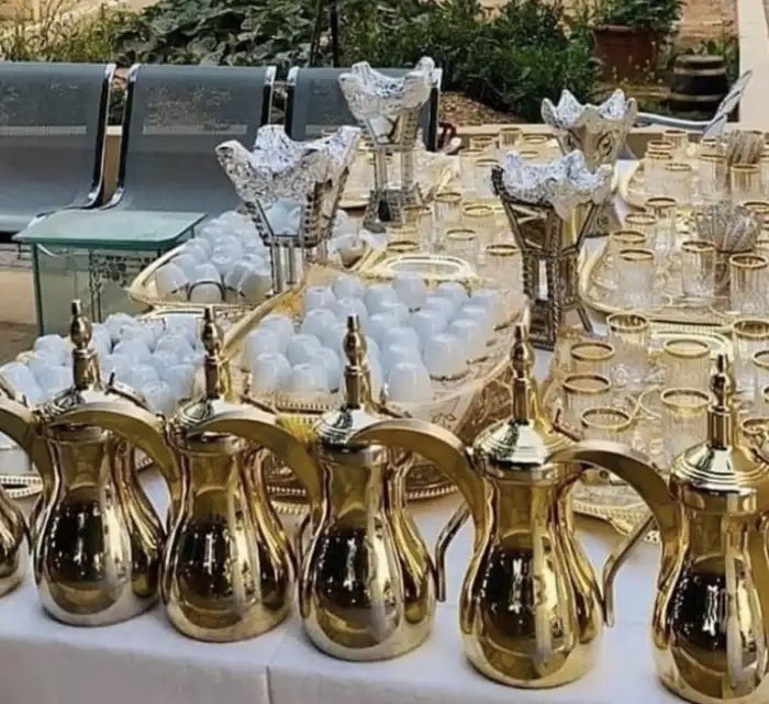 Team_deniz's tweet photo. قهوجي وصبابين رجال ونساء في جميع مناطق المملكة تقديم القهوة والشاي والمشروبات والحلويات #قهوجي #حفلات #المملكة_العربية__السعودية #القهوة_السعودية https://t.co/5mzL3MlvH9