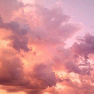 maddiematchaman's tweet photo. @HumansNoContext pretty sky https://t.co/SErtY0GHQg