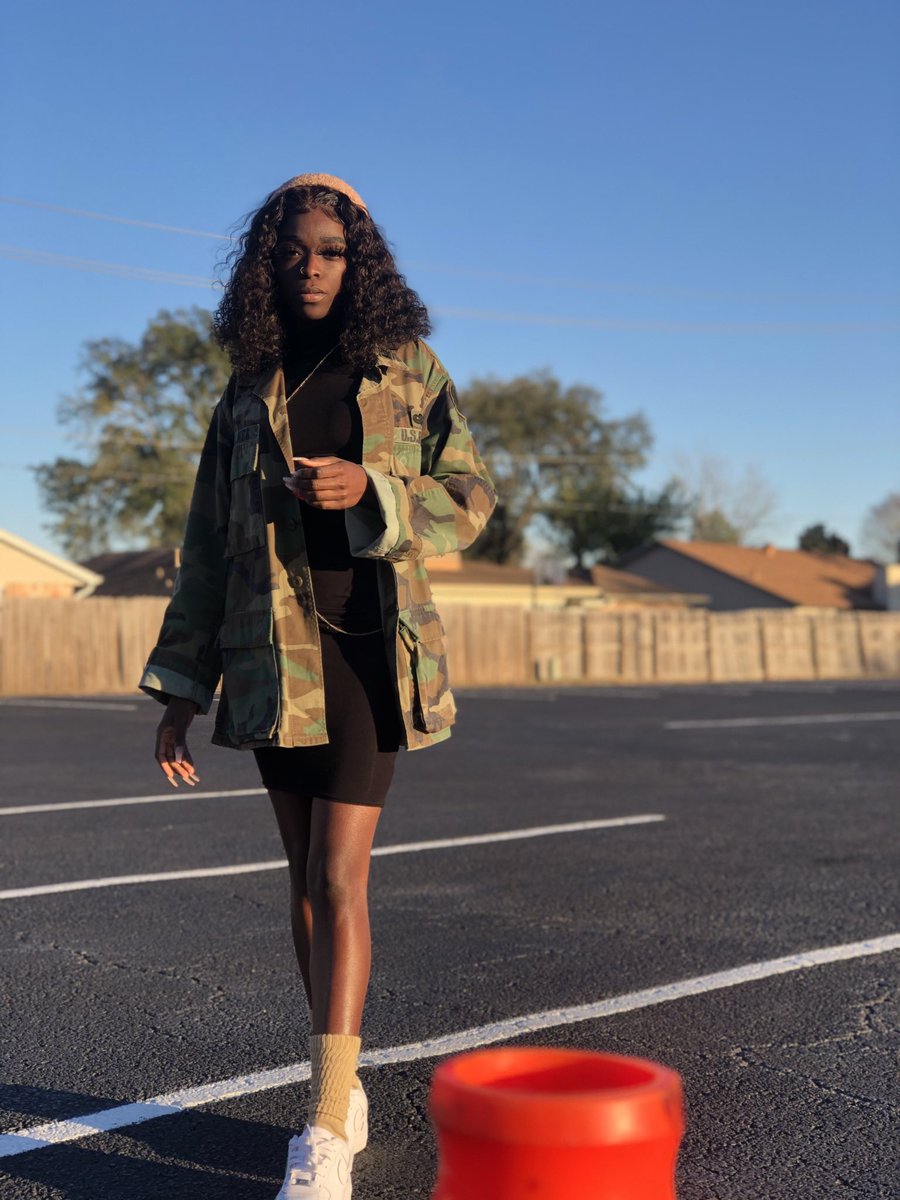 _TrackNation's tweet image. That’s It. That’s The Tweet ! 🍫❣️