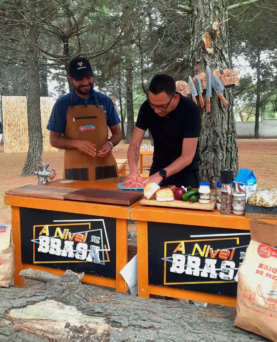 AngelMoralesMex's tweet photo. ¡ES HOY!👊🏼

Los invito a ver la transmisión "A NIVEL DE BRASA" por @AMXNoticias a las 2:00 p.m. 

En el canal 34.2 de Televisión abierta 
En el canal 135 de izi
En el canal 610 de Star tv
En Internet: https://t.co/ZFE0lu8n1j

#proangel #tv #golf #carneasada https://t.co/yDSJibZRLn