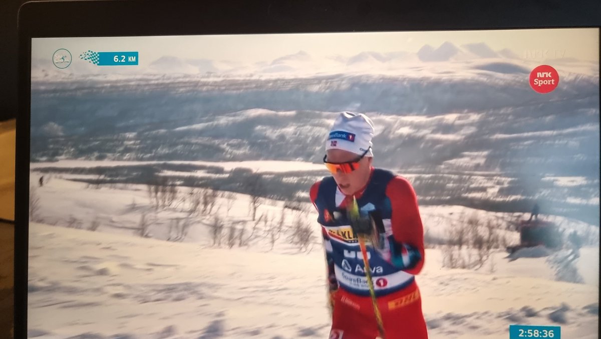 vegardwerner's tweet photo. For en fantastisk #skiclassics dag. Utrolige bilder. #nrk
#norgesreklame Det er jo drit kjedelig i utgangspunktet å se noen stå å stake i tre timer, men bildene herfra gjorde dette til en ren #nytelse #Senja #nordnorge #visitnorway #osvosv https://t.co/TupxDSyE6l