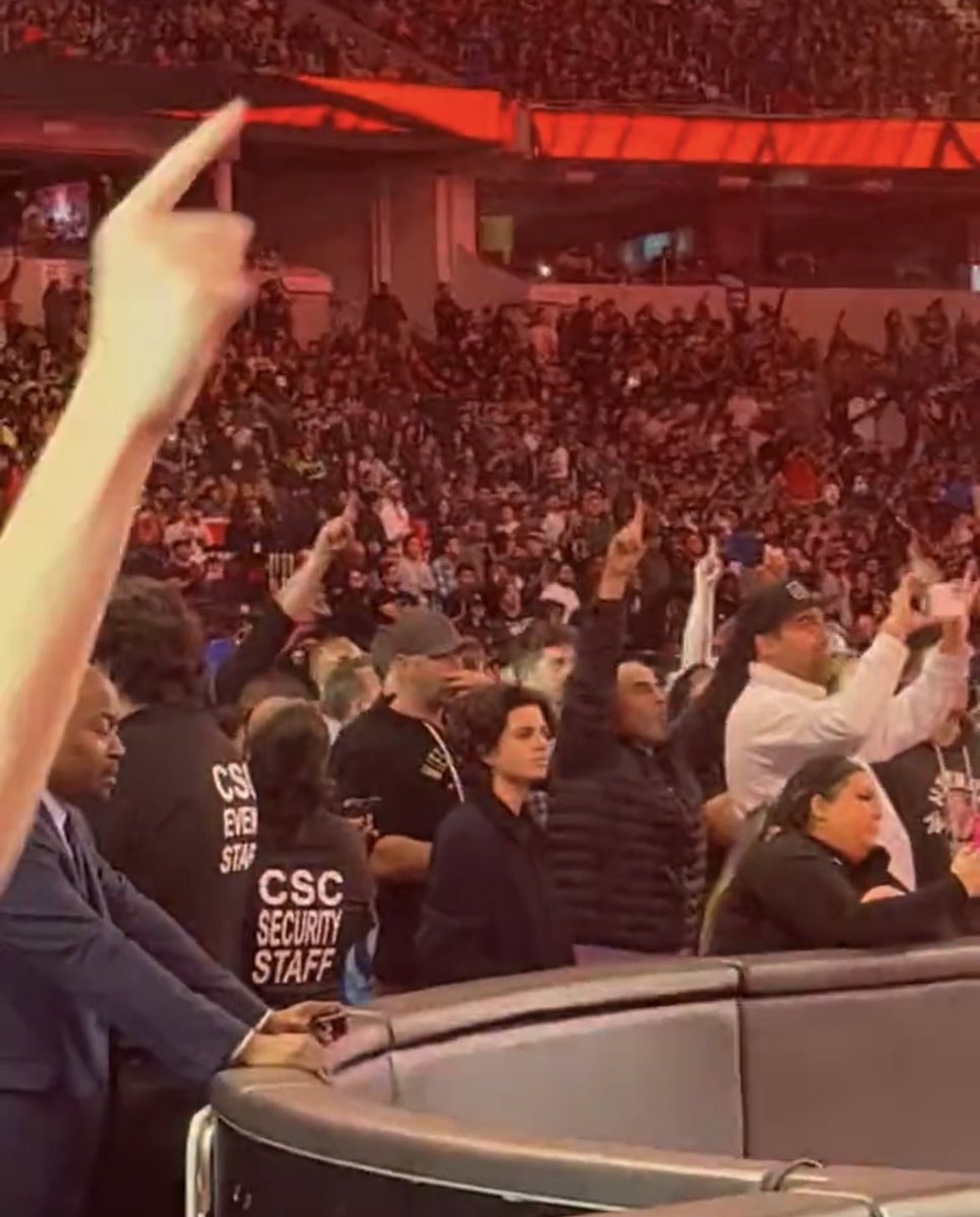 scubaryan_'s tweet photo. there’s no way this man was at WrestleMania, he was literally in Portugal like a day ago 😭😭 https://t.co/UeIMEKen5z
