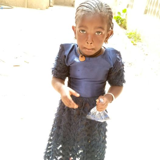 njaay_lahad's tweet photo. Nous avons retrouvé cet enfant au marché de Ngalléle . Maximum de partage pour retrouver ses parents. 
Tel 772691821
Max partage svp 🚨 https://t.co/telewnRBaZ