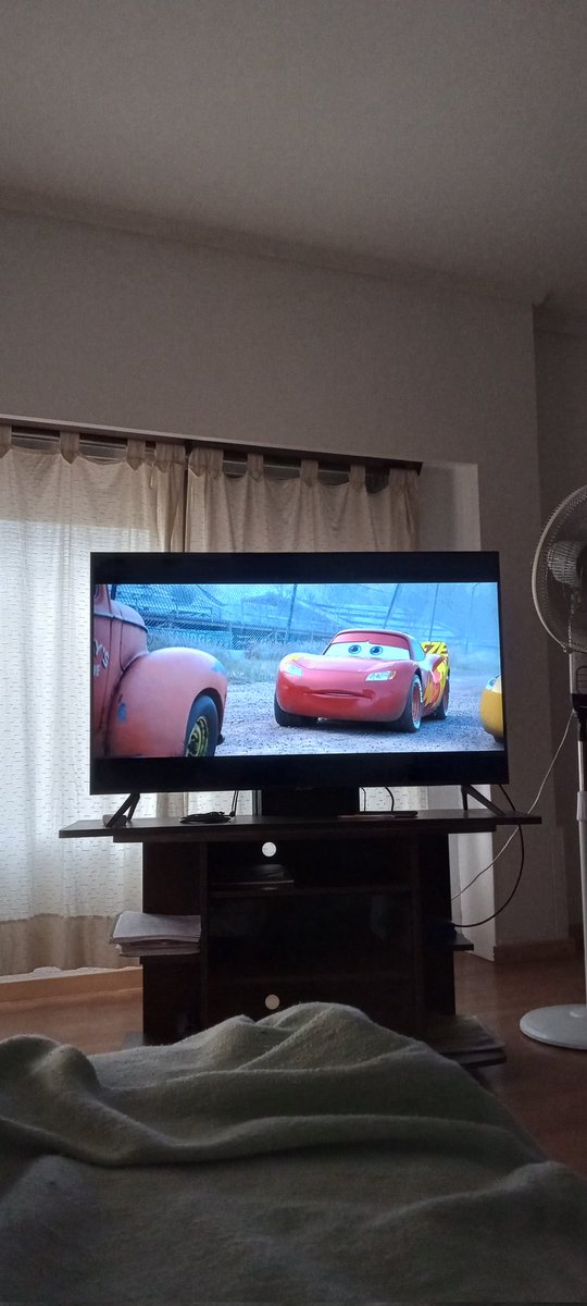 211damm's tweet photo. ojala pudiera ver cars con vos https://t.co/8nrvClsPsR