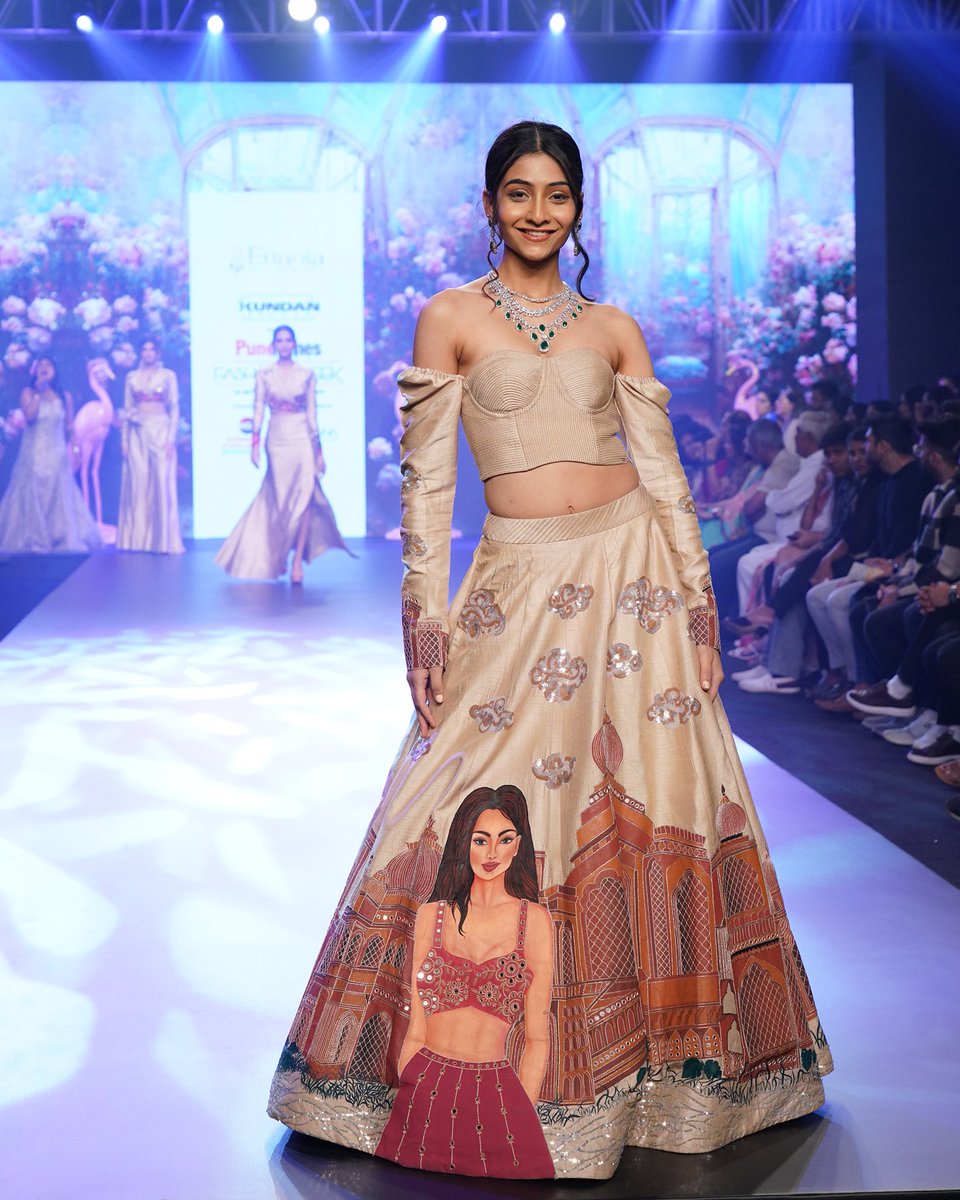 TimesFashionWk's tweet photo. Ayushi Agarwal’s collection from Artisanal Dhaga, truly upped the mood with its intricacy at the #PuneTimesFashionWeek2023. An absolute delight to witness @iamTinaDatta show-stop for this exquisite collection!
#PTFW #PTFW23 #KundanSpaces #AyushiAgarwal #ArtisanalDhaga #TinaDatta https://t.co/idPpmL1Bzo