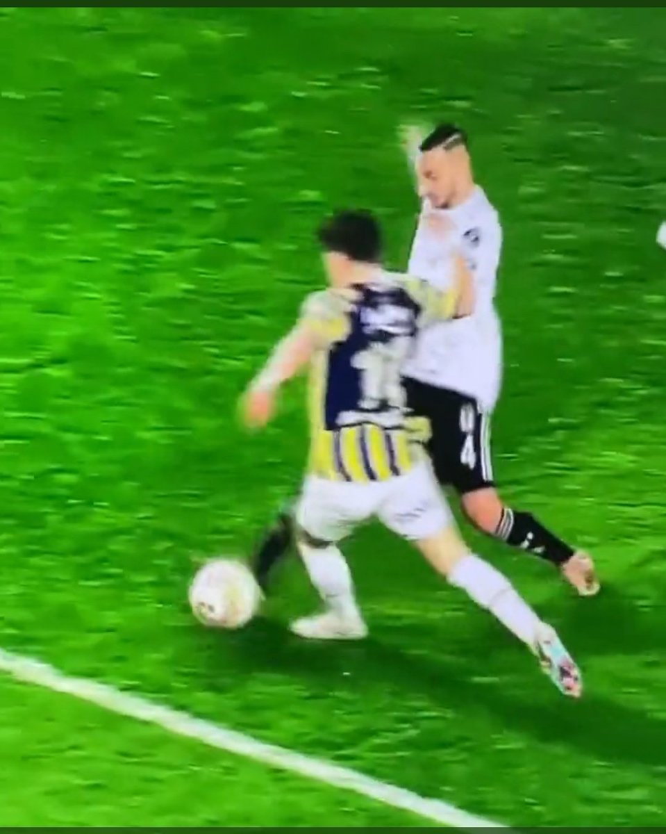 Armaicinkavga's tweet photo. VAR Kayıtlarını Açıklayın ❗
Çıkın Hakkımızı Savunun @Besiktas

#FBvBJK https://t.co/BPlPsgOvvJ