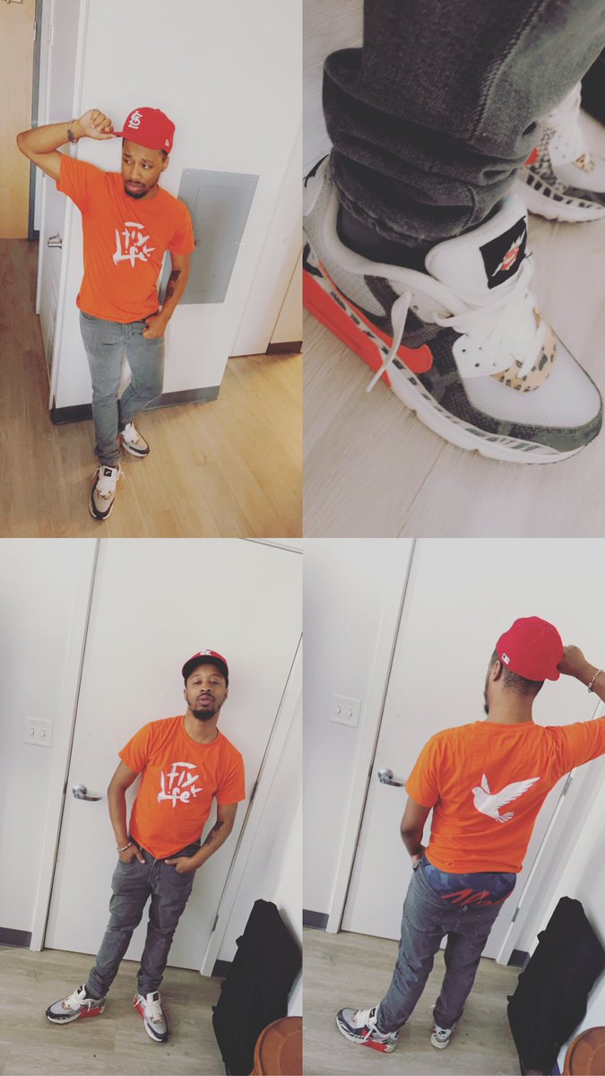 cooleyiskanan's tweet photo. JUZ CUZ I FUCCC YU BITCH DONT MEANS I LIKE YU HOE💙🖤 #X2DA4 #DOTMOBB #CHICAGO #COOLUMINATI #WWKD https://t.co/EjkkfoCfbA