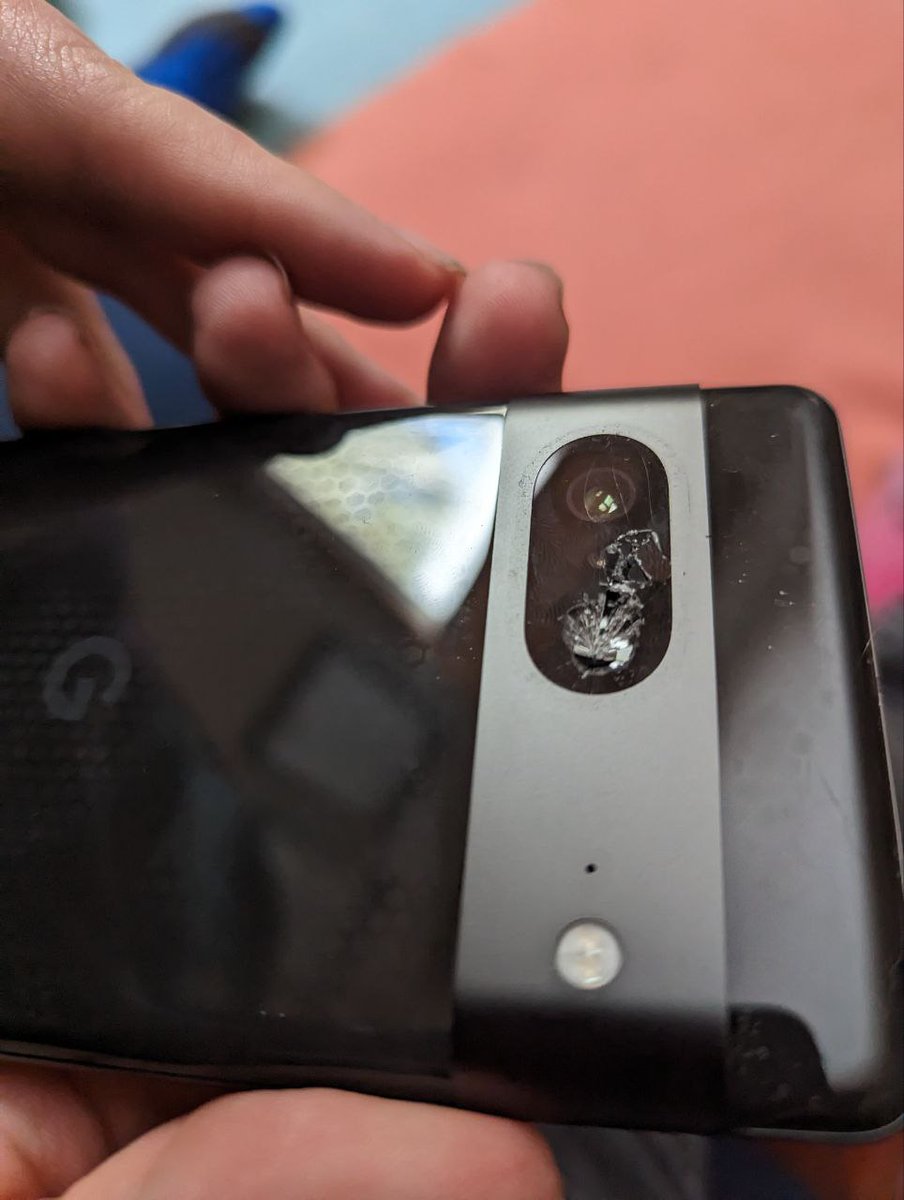 teaofthewoods's tweet photo. My phone camera protector broke, even though I have a great cover on it (excepting a camera protector I didn't assume I would be needing) #pixel7brokencamera https://t.co/wglMdqew07