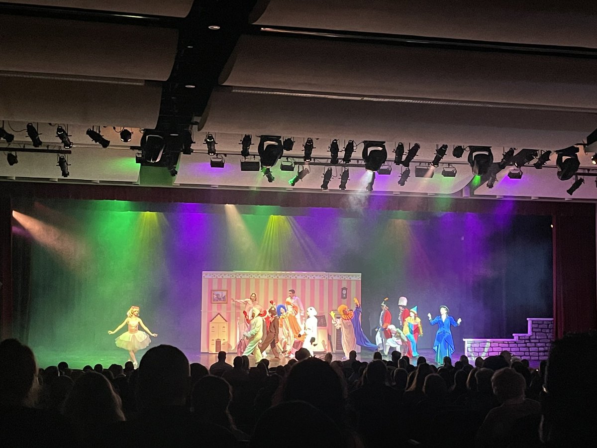 jholman6's tweet image. This was another great performance by our very talented students.  The production of Mary Poppins was outstanding.  Kudos to all the staff and students who’ve worked countless hours to put on an off-Broadway masterpiece. You are simple amazing.
#pctvs
#springmusical
#marypoppins
