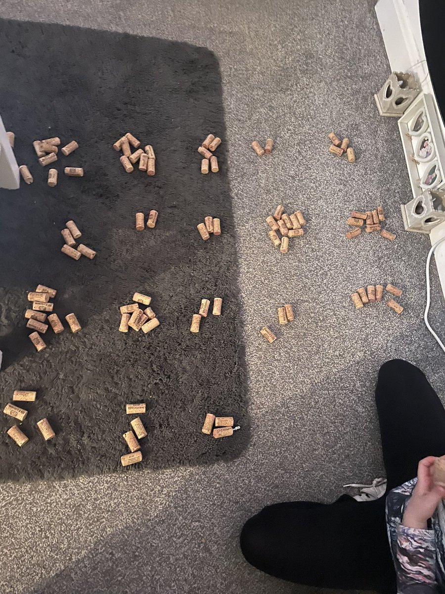 tracyg85's tweet photo. Well @crimes_19 @19Crimes @19crimesUK just sorting my corks as my crooked heart fell off my wall.... deffo do not have #number19 not for the want of trying !
Surely I deserve a treat ... I'm invested! Every number more than once #19 #19crimes #19crimeswine #collector https://t.co/R8U2rB3X09