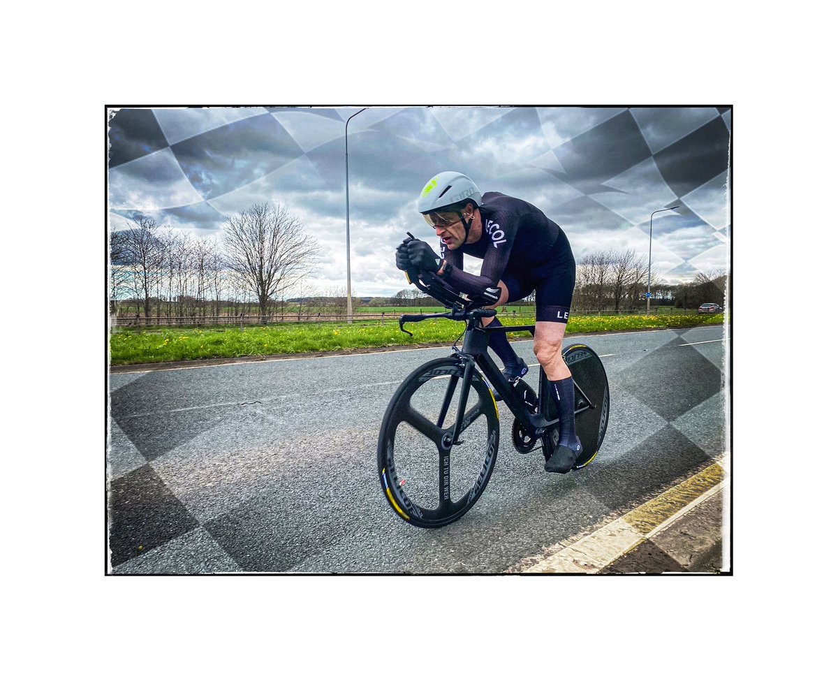 Another weekend draws to a close, hope everyone out there had a good one with memories to keep. 

I aimed for fast and but managed brisk 🤣