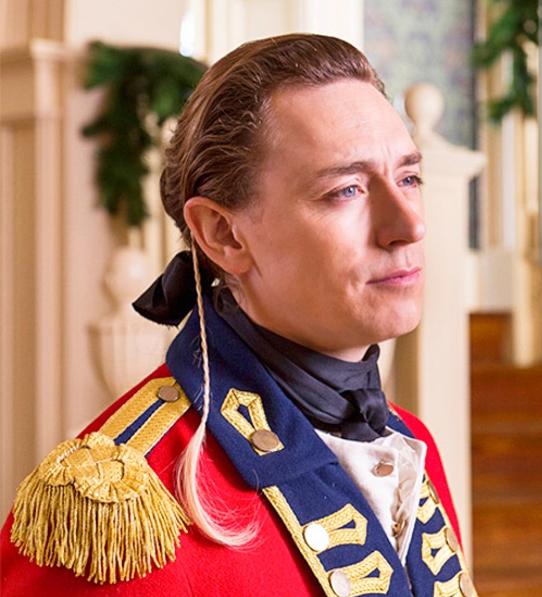 jejewowo's tweet image. On the left is a profile cut of the real #John Andre done by his own hand in Spring of 1778 I found in an Andre bio. On the right is #TurnAMC's #JJFields as Andre. Can we admire this historical hero and his modern portrayal lookalike? #RevWar #history #turnwashingtonsspies