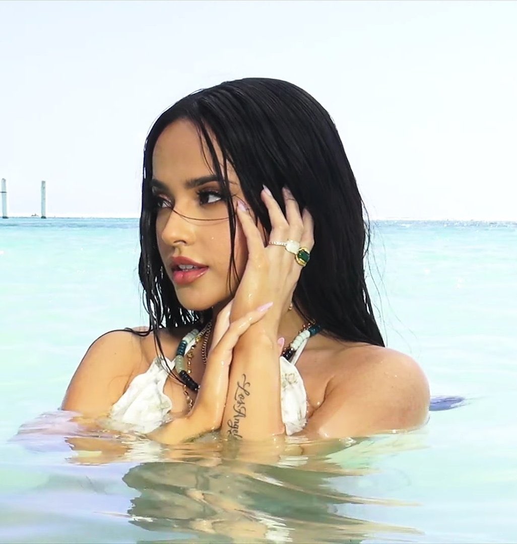 BeckyGOnStats's tweet photo. “Arranca” by @iambeckyg (feat. Omega) had it’s SECOND biggest streaming day on Spotify yesterday, receiving 508.364 streams 🔥. https://t.co/gsHg6DHLvN
