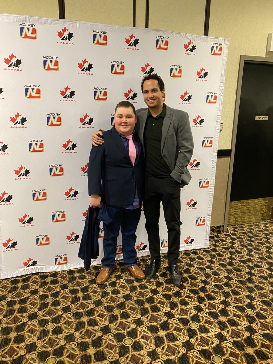 Huge congratulations to our Captain Sam Williams for winning Top Defenceman and to Sam Nolan for winning Top Goalie at the Atlantics!! We are so proud of you guys! 

Our guy Kavy comes away with a double standing ovation for his Volunteer Award!! <a href="/U13Atlanticspar/">U13Atlantics</a> 

#HITMEN