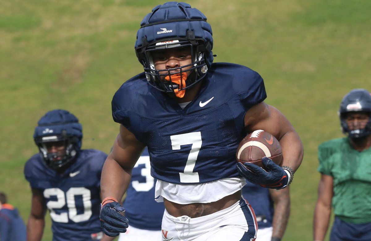 About two weeks of #UVa spring practice left. ICYMI some stories from the first few weeks of drills... On RB Hollins' return: dailyprogress.com/sports/it-s-li… On Woolfolk's two-sport balance: dailyprogress.com/sports/inside-… Hoos confident leaders will emerge on defense: dailyprogress.com/sports/virgini…