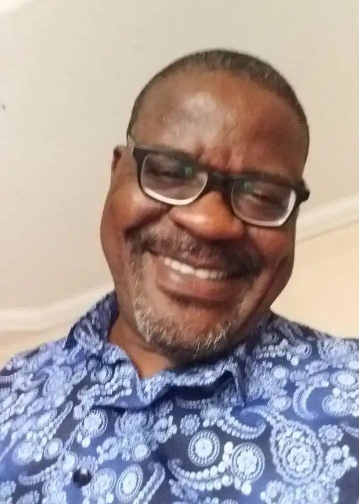 AbdulMahmud01's tweet photo. #TelephoneConversation:
Obi: Ezemuo, how are you doing and how is the sanctum sanctorum of the shrine?
G.O: Daddy, greetings from the gods to your body. Yes, daddy, I'm doing well. The gods have taken full charge of the affairs of all Obidients. https://t.co/Hp3yjPv4XQ