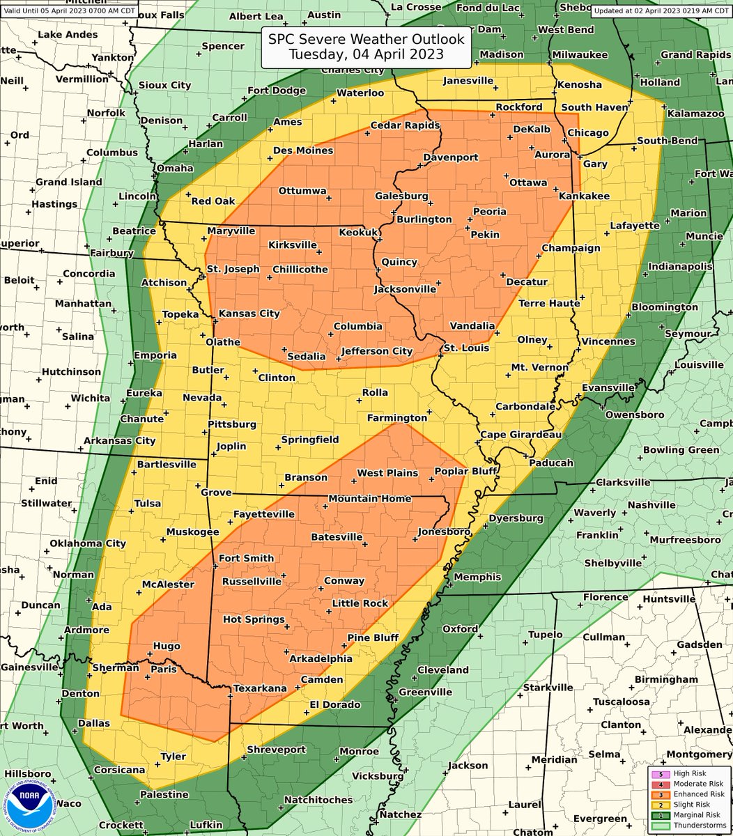 NWSSPC's tweet photo. Widespread severe weather, including strong tornadoes, is still expected from the ArkLaTex into the Mid-Mississippi Valley on Tuesday (4/4). Continue to be weather aware in these areas and keep up to date with our forecast updates in the coming days. https://t.co/QMmU4tBZDt https://t.co/hxSVKyODyx