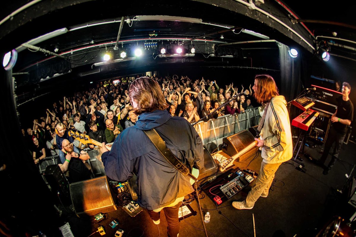 RosellasBand's tweet photo. We’ve only just come down from Friday night. Manchester that was off the scale. The atmosphere in that room was unreal, we want to thank each and every one of you who came. What a special way to end our first headline UK Tour. This is our hometown, you are our people 🌹 https://t.co/Y81KOaxj3G