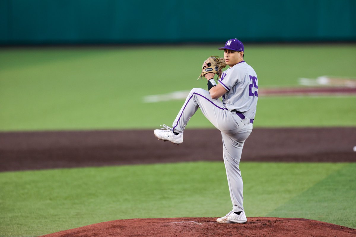 Final line for <a href="/mfarinelli21/">Michael Farinelli</a>:

6.1 IP, 2H, 1R, 9K 🔥

'Cats up 2-1 as we head to the eighth 😼