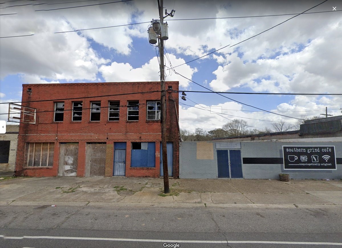 QueenMasani's tweet photo. If you in #Scotlandville, or NBR you see firsthand how your area isn't thriving like other parts of the city. FYI #BatonRouge received $165M in #ARPA funds, for communities like yours hit hardest by the pandemic. Now ask yourself why haven't you seen the benefits? 🤔 #redtape https://t.co/5X8a8o7UBq