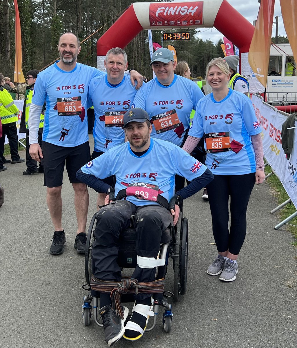 bugden417's tweet photo. 1 down 4 to go for #5for5, thank you to my brilliant friends & support team for helping me round @WelshMarathon couldnβt do it without you. Bring on @GreatWestRun We may have reached our 1st target but please keep spreading the word to #SupportThoseWhoSupportOthers https://t.co/sQY1L69wwl