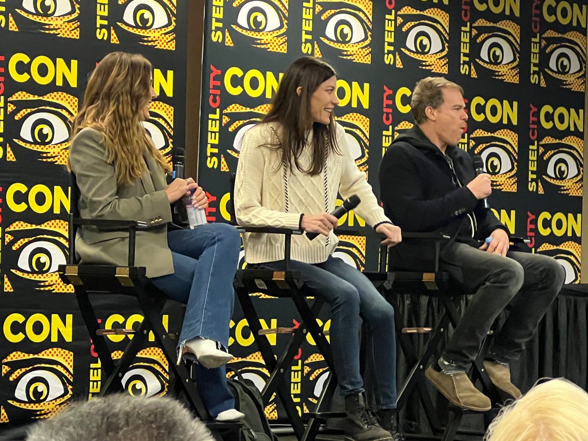 cll_pod's tweet photo. Fun panel today @Steelcitycon with the stars of @SHO_Dexter - @juliebenz, Michael C Hall, & Jennifer Carpenter! Favorite villain, taking over for James Remar, and Julie’s time on Buffy were among the fan questions. #dexter #debmorgan #ritamorgan #serialkiller #darkpassenger https://t.co/Zj2XV2Q8tR