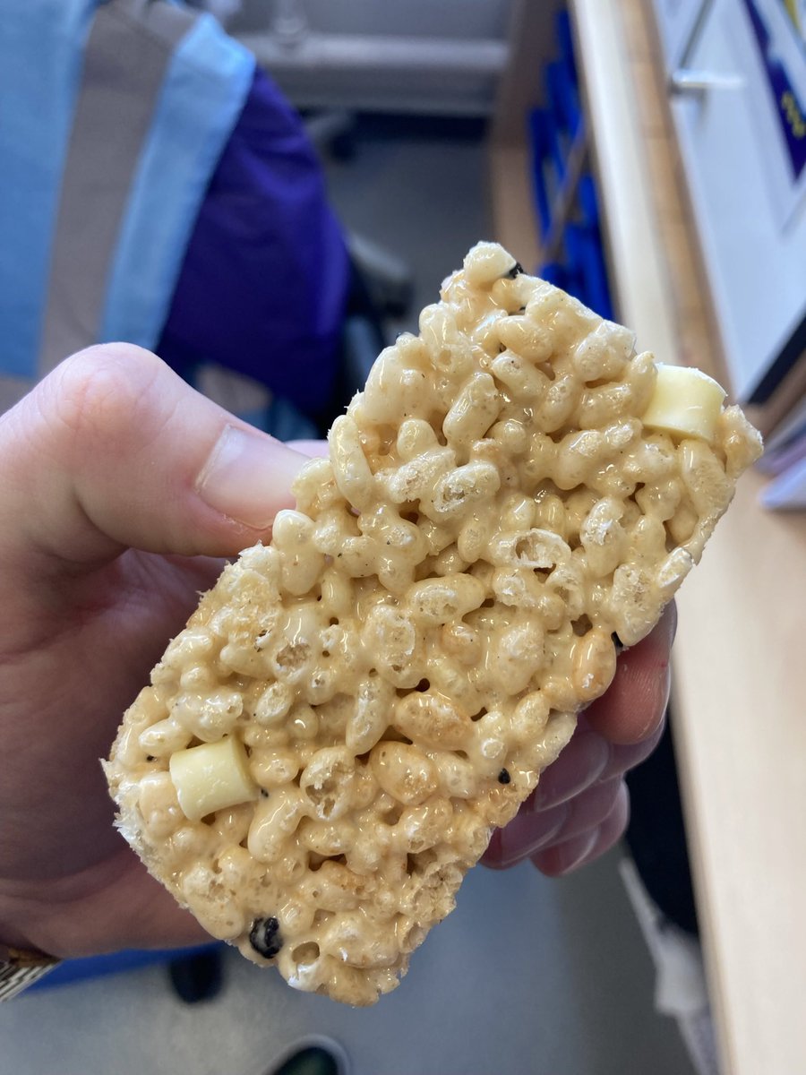mattylgrice's tweet photo. @KelloggsUKI any chance?!? This is supposed to be ‘cookies and cream’ flavour… https://t.co/FnMOyV1Dye