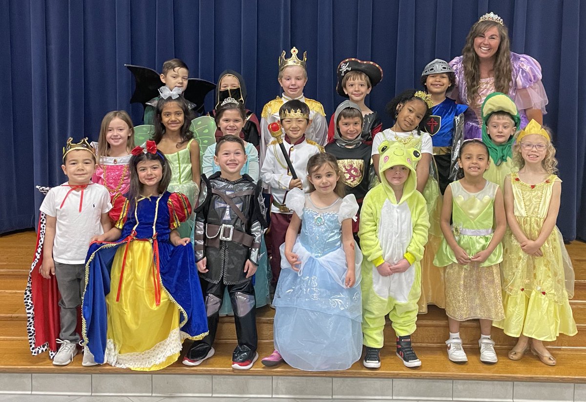 The kindergarten Fairy Tale Ball is now known as “the best day ever” by one very cute, royal group. Thanks to <a href="/MaryHead2/">Mary Head</a> @Tuffnellmusic <a href="/mrsnarez/">Cacey Narez, M. Ed</a> <a href="/LakesideReads/">Lakeside Reads</a> <a href="/MrsLearnalot/">Melissa Warren</a> <a href="/maureen_salmon/">Maureen</a> for making our day so special! 👑🪄✨