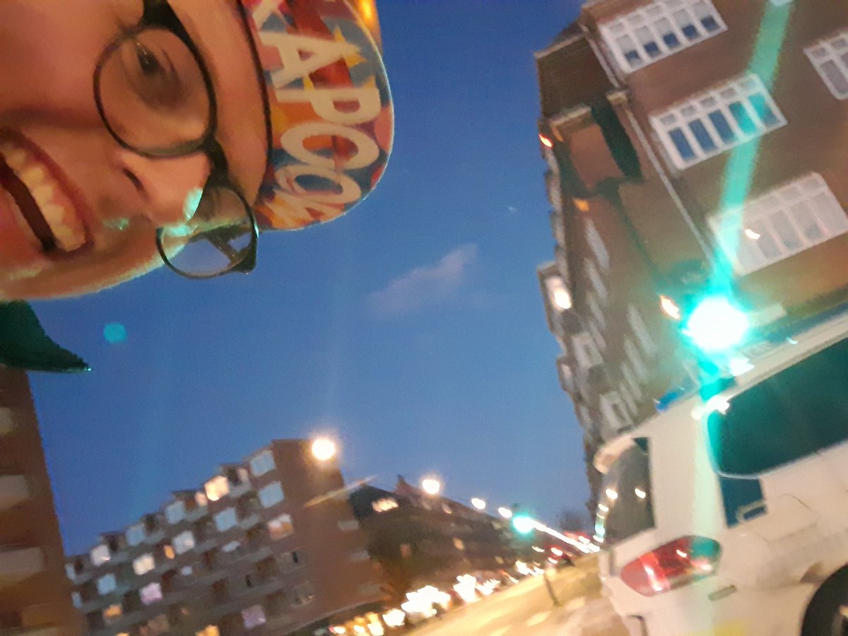 fodsl3's tweet photo. Cykelmyggen og patruljevognen på cykelstien, ønsker jer alle en god aften. https://t.co/vOT10HgOac