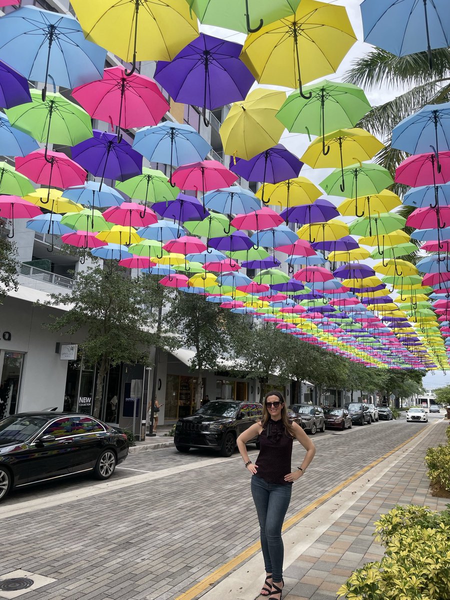 VAlonsoWeather's tweet photo. It’s always a blast when I get to go home and have some sun & fun! ☀️🌴#Miami #MiamiFL #hometown #miamitrip #hometowntrip #theresnoplacelikehome #imfrommiami #miamiismyhome #miamihometown https://t.co/UQcgLNMiWh