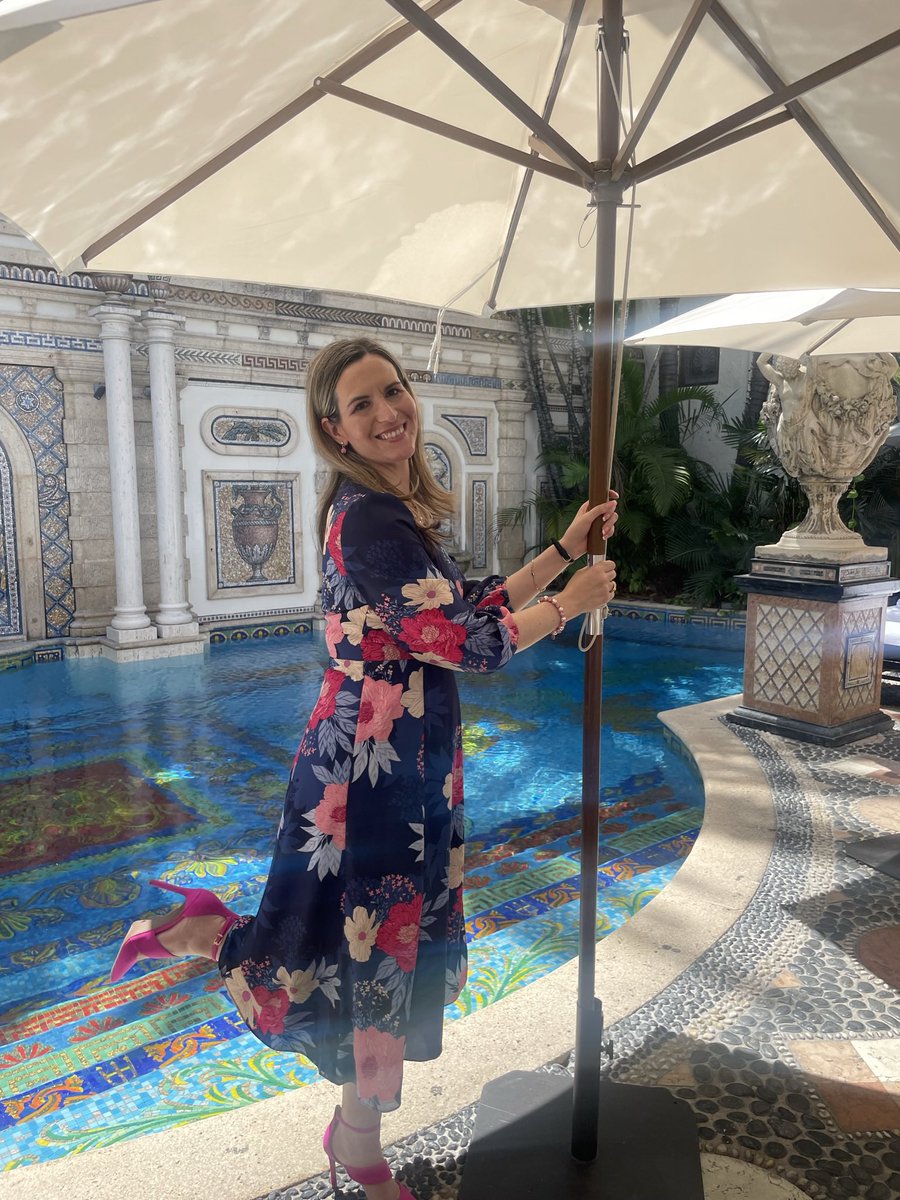 VAlonsoWeather's tweet photo. It’s always a blast when I get to go home and have some sun & fun! ☀️🌴#Miami #MiamiFL #hometown #miamitrip #hometowntrip #theresnoplacelikehome #imfrommiami #miamiismyhome #miamihometown https://t.co/UQcgLNMiWh