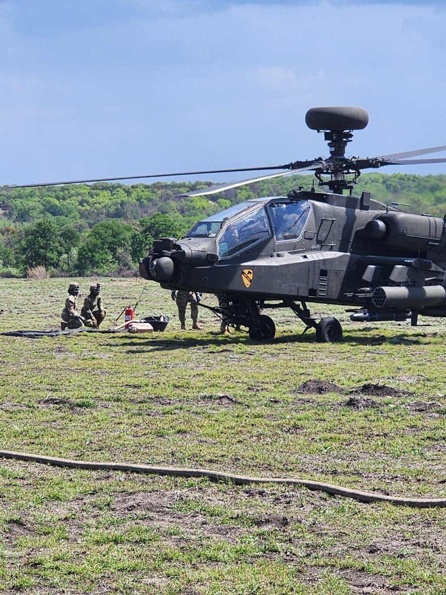 18thMuleskinner's tweet photo. Working with our Aviation teammates conducting FARP operations!! Support the Line!! https://t.co/suUGJYdPKm