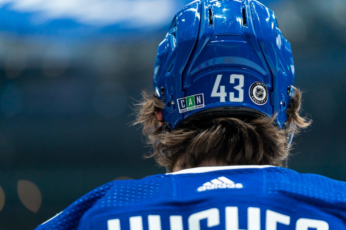 Canucks's tweet photo. Supporting @canucksautism 💙 https://t.co/124nJtoQDh