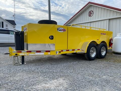 nextgencropllc's tweet photo. Congratulations to Mark Schaffer Farms on their purchase of this custom painted Fuel Pro 990-FRB-DEF. If your in the market for a custom fuel/lube trailer let us know! https://t.co/MSTpc2lBVX