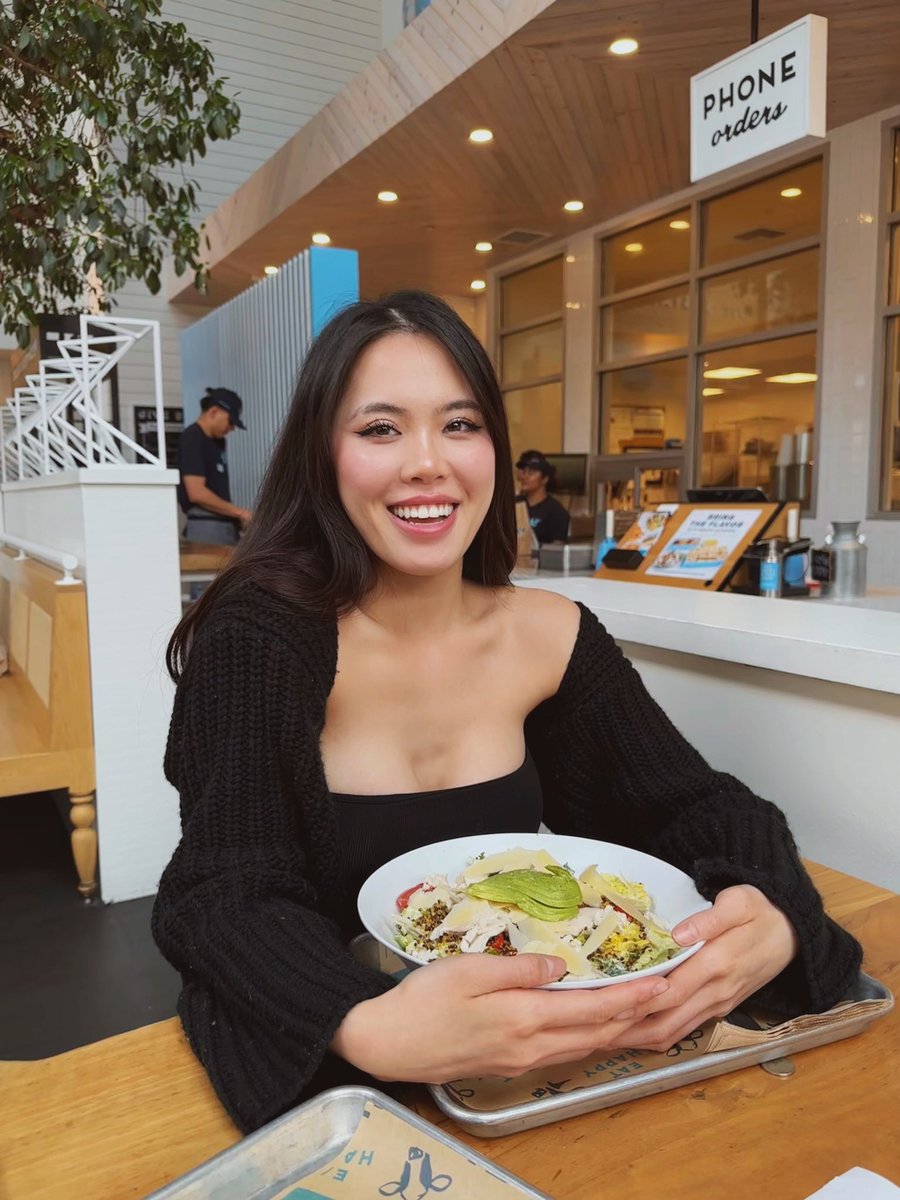 emmesvo's tweet image. Eat ur salad