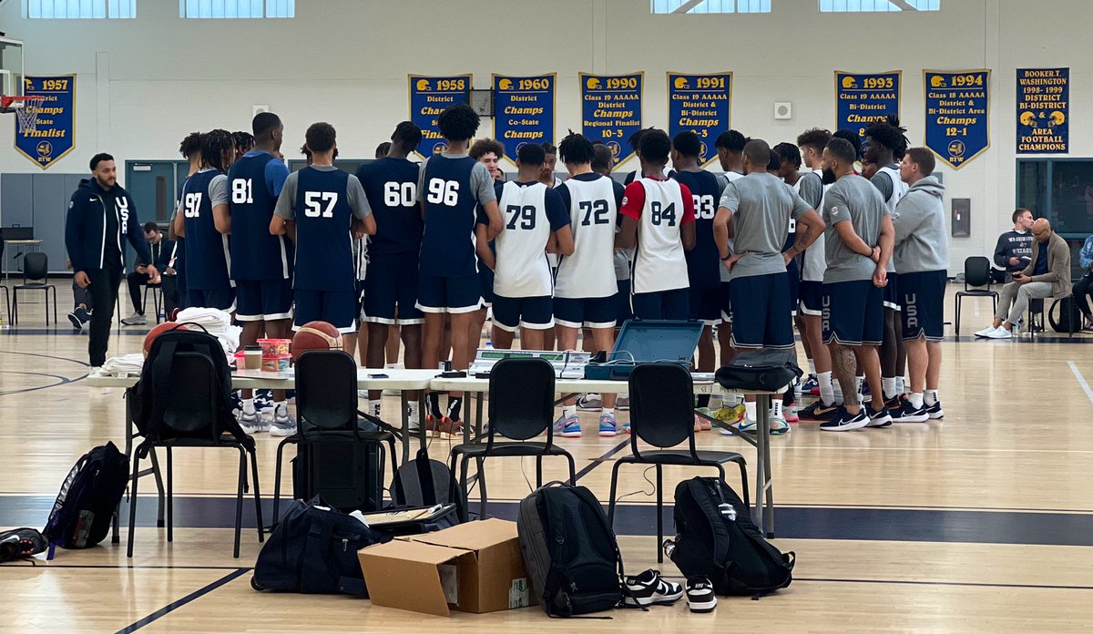 Some Sunday USA standouts: A.J. Dybantsa’26📈 . . Darryn Peterson’25 Jayden Quaintance’25 Brandon McCoy’26 Jalen Montonati’26 Jalen Haralson’25 TreVaun Clark’26 Adam Oumiddoch’26 Tahj Ariza’26 Cam Holmes’26 Sam Funches’26 Jaden Toombs’25