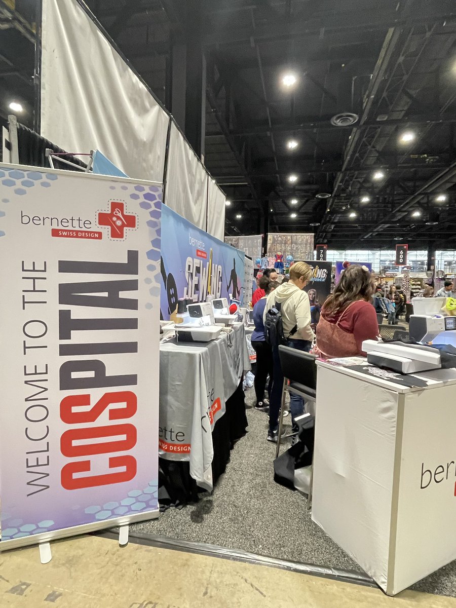 Shout out to the @bernetteusa “Cospital” sewing station at @c2e2 😂 so cute, fashionable and ready to mend!
#sew #sewing #sewsewsew #bernettesewingmachine #cospital #makersgonnamake #cosplay #c2e2 #c2e22023 #sewingmachine