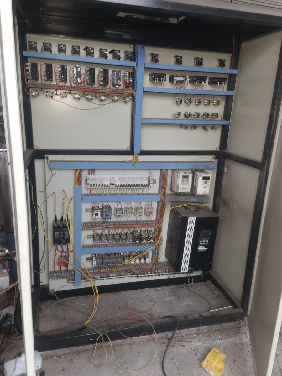 your_ding's tweet image. For sale: high-speed extruder 50.70 cheap treatment.
Contact me：yued210@gmail.com
#PvcExtrusionMachine #PvcExtruder #CableMakingMachine #extruder