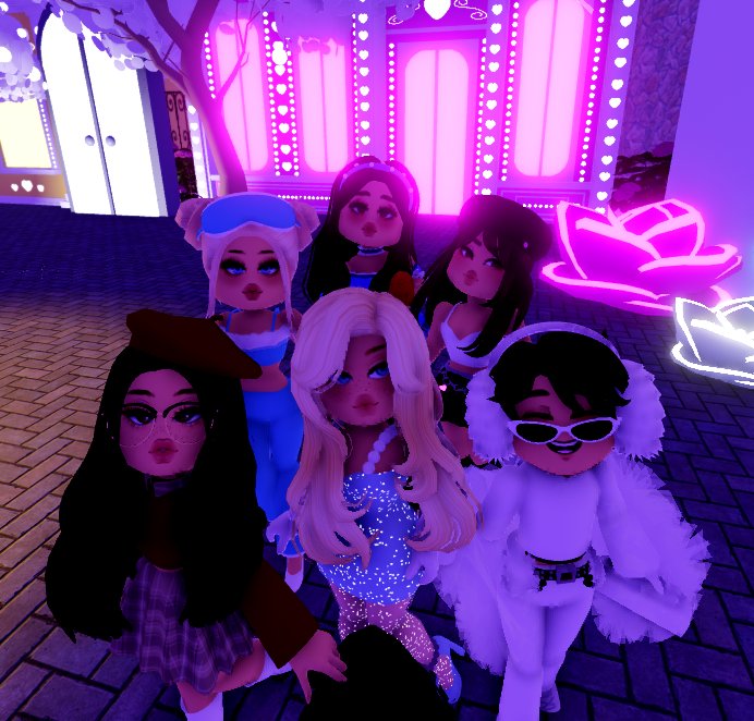 xVeryCurious's tweet photo. The final update in Fashion Closet is out now! With 14 new quests and more! <3  #roblox #RobloxDev #end #final #goodbye #fashion #fashioncloset #3dmodeling https://t.co/sQTkzJTn54