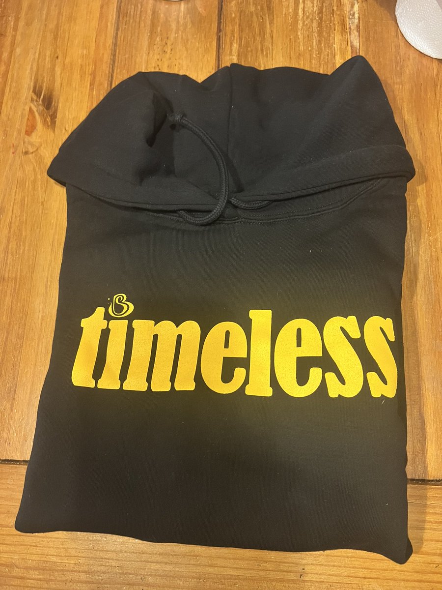 EQUIPTO's tweet photo. Got some dope @solidarity415 buckets, beanies, caps, stickers &amp; timeless hoodies for y’all.!! 
Support your local folks.!! 
DM for orders.. https://t.co/GjvGzZ5wg7