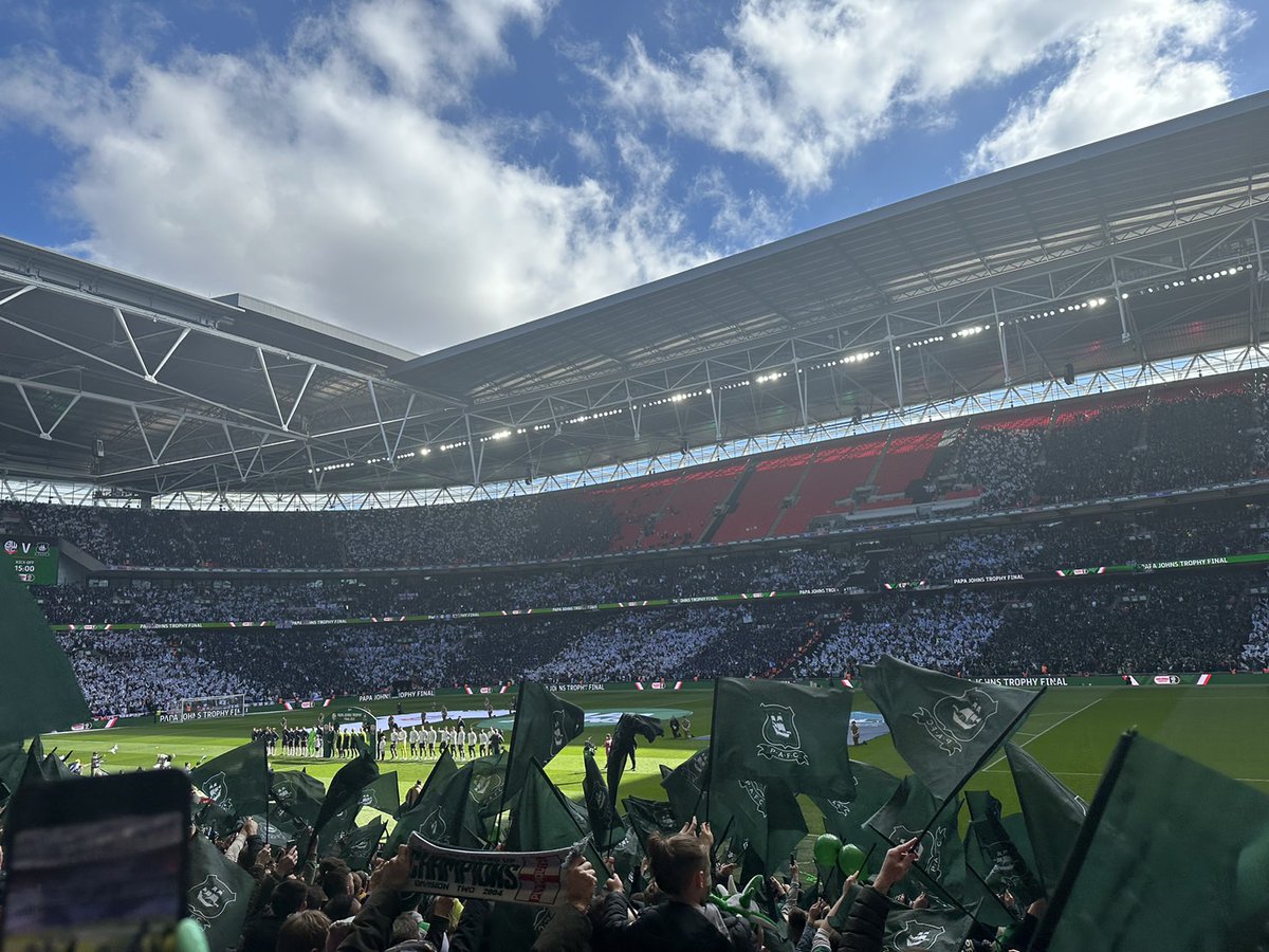 tatsumakibones's tweet photo. First game...0-4🥲🥹
But today was a great day 💚
I met a lot of Argyle supporters!💚 Green Army the best in the world!
See you all next time at Home Park!🥰🫶💚
Come on @Argyle 🥰🫶💚
My trip to London ends today!
I leave for Plymouth tomorrow!🚃
I'm super excited!!!💚💚💚
#pafc https://t.co/WCfvlJUCwc