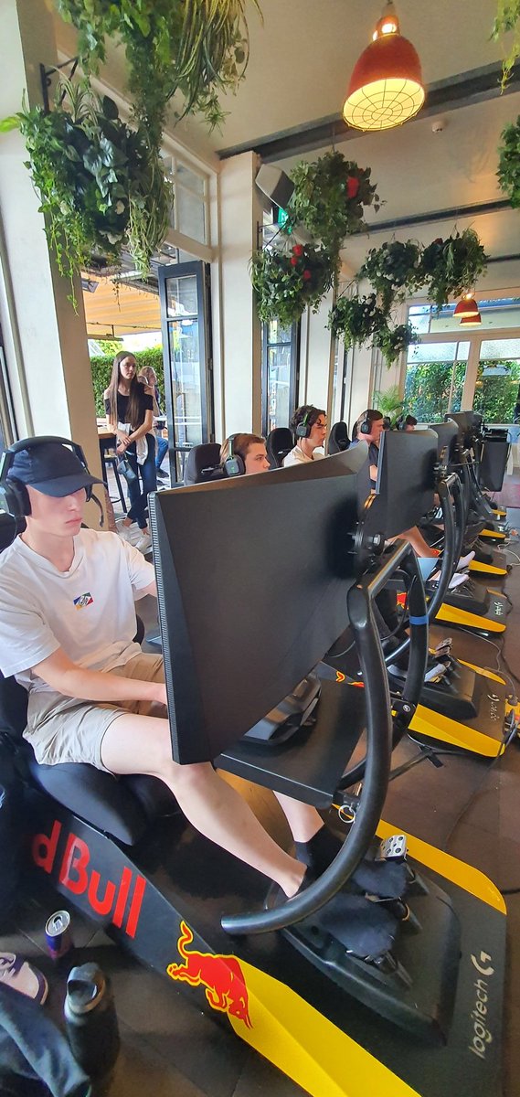 Ping Zero supporting <a href="/RedBullNZ/">Red Bull New Zealand</a> <a href="/LogitechG_ANZ/">Logitech G ANZ</a>
for the Red Bull Virtual Race Finals.
Six of the top student drivers from all over Aotearoa competing.
Congrats to the winner going to the Singapore GP!
#redbullracing #redbull #gaming #esports #F1 #LogitechG