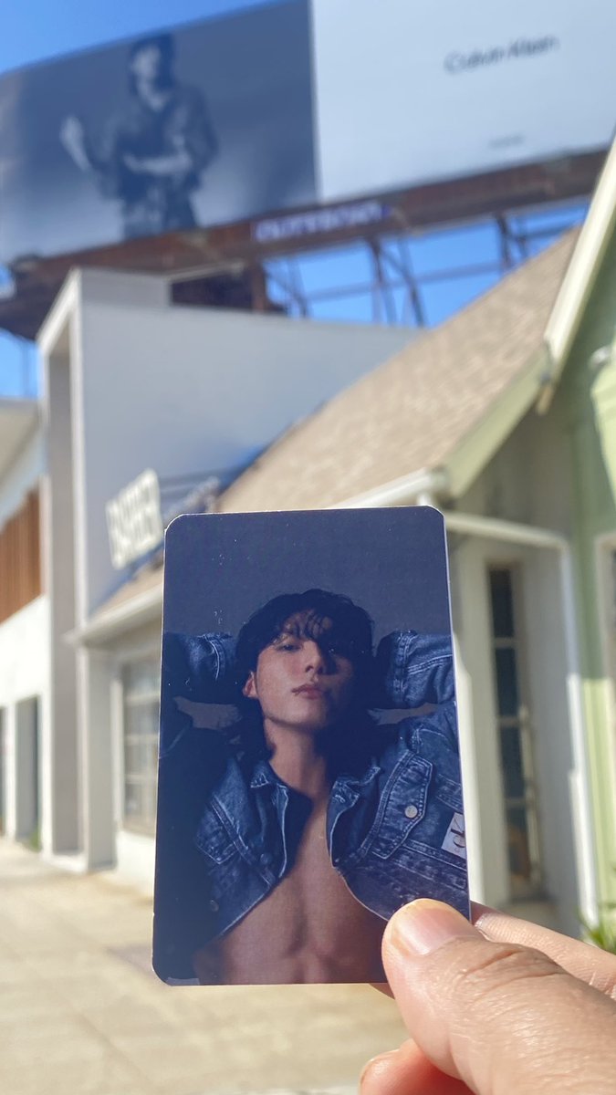 pattieserrie's tweet photo. woke up early morning just to drive and see this thing of beauty! it’s a good day to see JK’s billboard in LA! 🥰💜

#JUNGKOOKxCALVINKLEIN 
#JeonJungkook
#CalvinKlein 
#jungkookcalvinklein
#JUNGKOOK https://t.co/8ubaitIinP