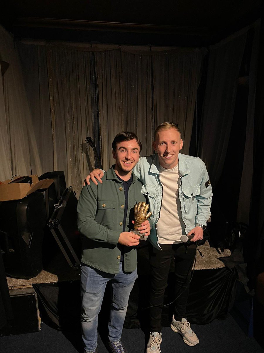 End of season awards 🏆 

Moment of the year - <a href="/Luke_Gell/">Luke Gell</a> 

Deciding to scale a fence Vs <a href="/RedcarNewmarket/">Redcar Newmarket</a> at home and leaving most of his hand at the top!

#UTBR