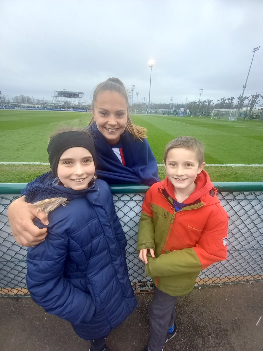 Merci <a href="/PSG_Feminines/">PSG Féminines</a> !