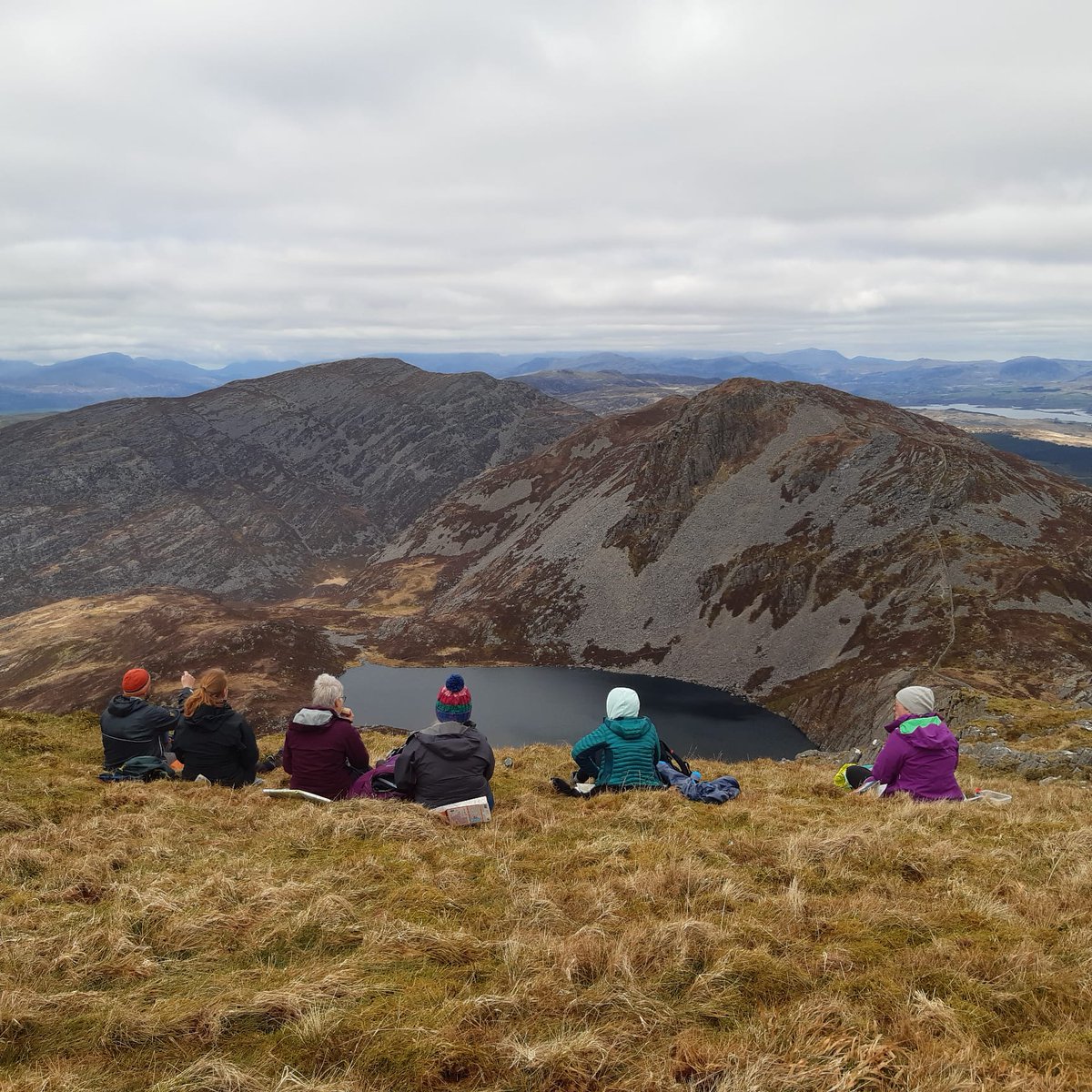 What a weekend - 5 terrific learners out in the hills doing a @MtnTraining Hill Skills course in the Rhinogydd. Well done all. Da iawn pawb.