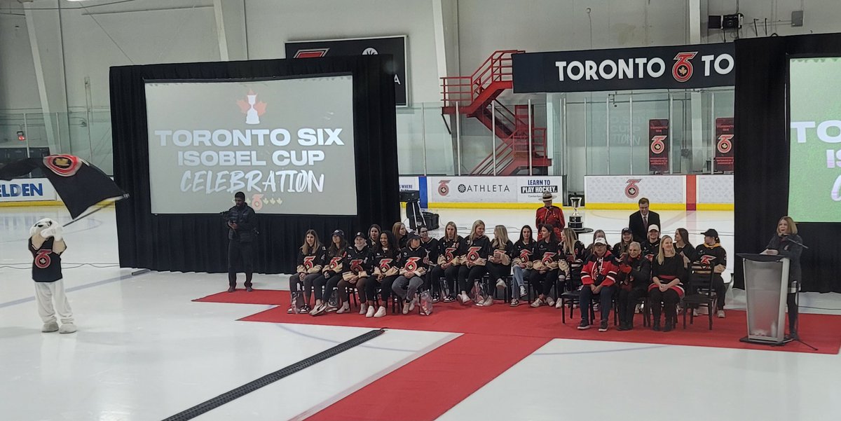 Your 2023 Isobel Cup Champions... THE TORONTO SIX BABYYY!!!! #GotYourSix🍁